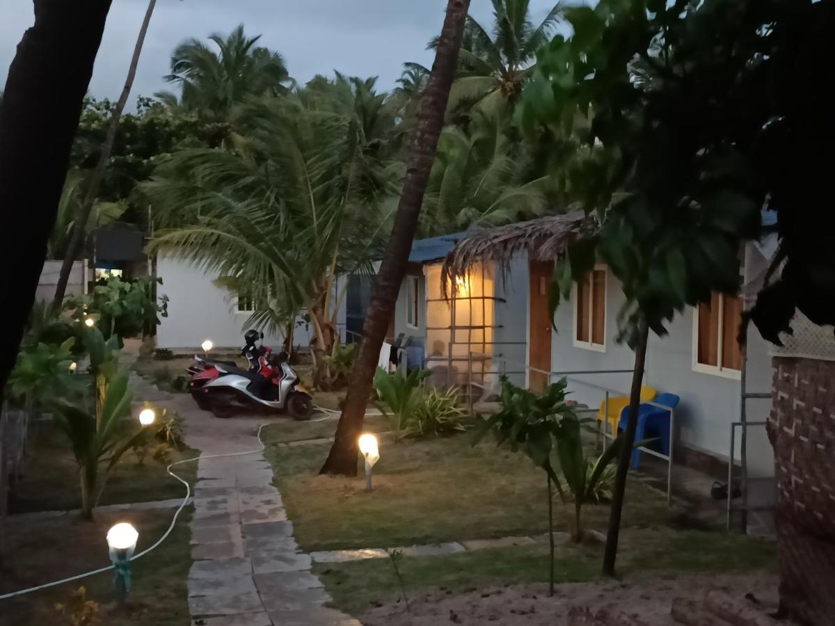 Shantaram Beach Huts Арамболь Экстерьер фото